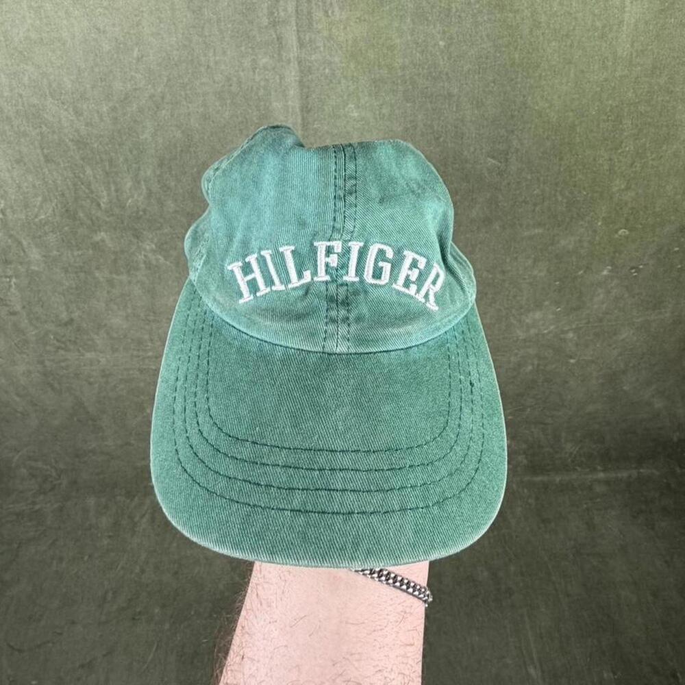 Vintage Tommy Hilfiger Cap w/ white Embroidery